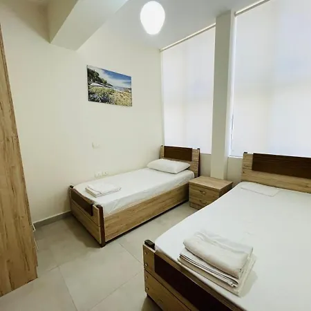 Comfort In Lungomare With Private Parking Apartmán Vlorë