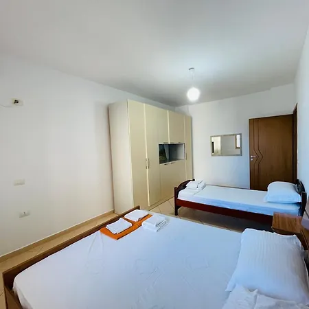 Comfort In Lungomare With Private Parking Apartmán Vlorë
